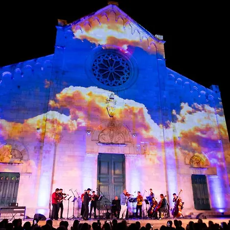 Otel Art Pietrasanta